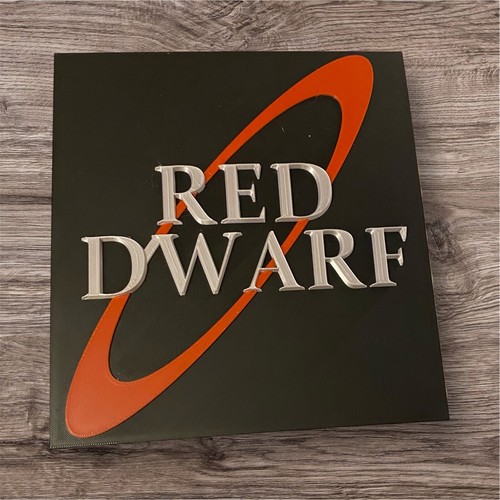 Red dwarf plaque 20cm - 20cm, 22cm