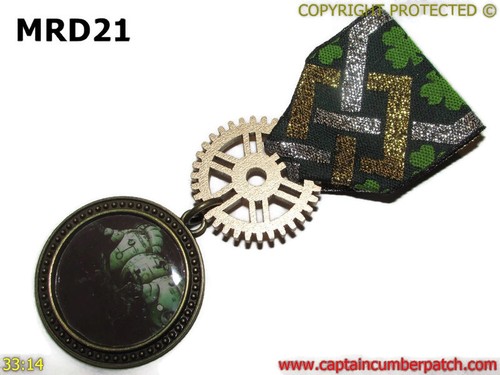 Steampunk medal red - red, dwarf