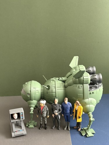 Red dwarf starbug - dwarf,